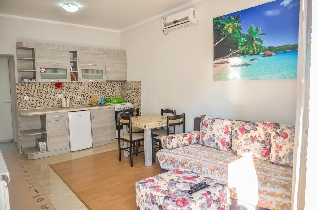 Apartments Paradise Ülgün Dış mekan fotoğraf